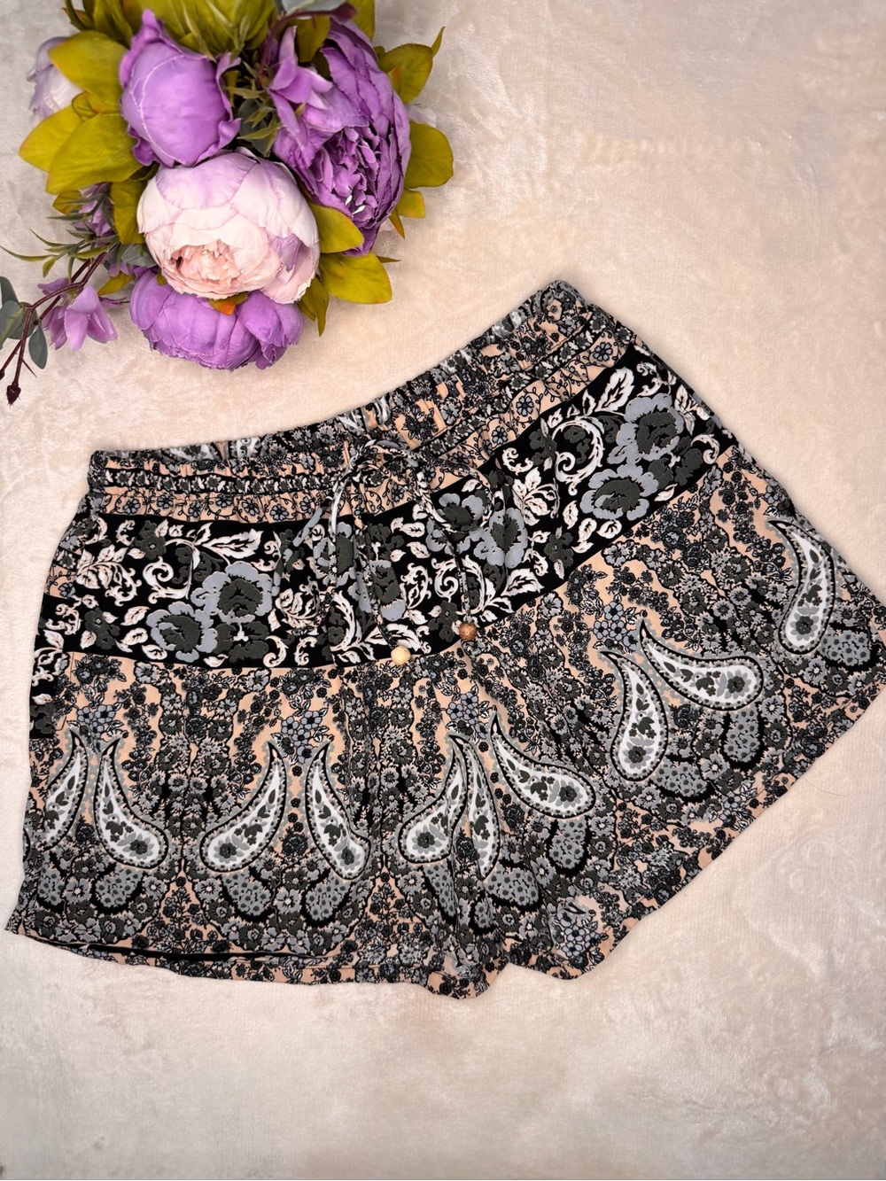 Boutique Boho Paisley Print Shorts